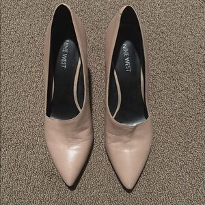 Nine West Women's asymmetrica leather Nude Heels